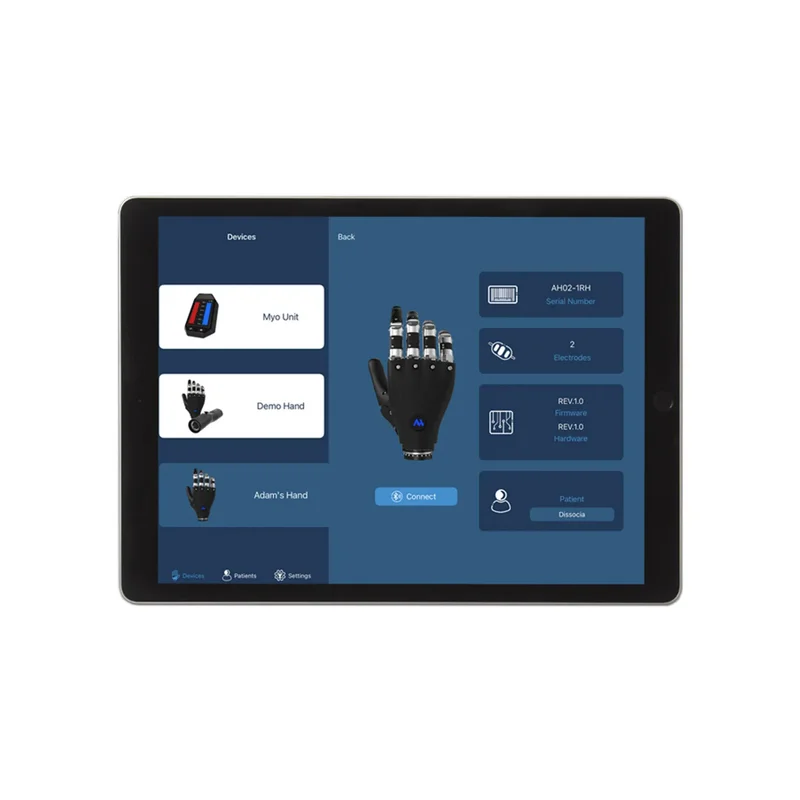 Tablet mit MyoLogicPro App Oberfläche – digitale Steuerung und Anpassung einer myoelektrischen Handprothese