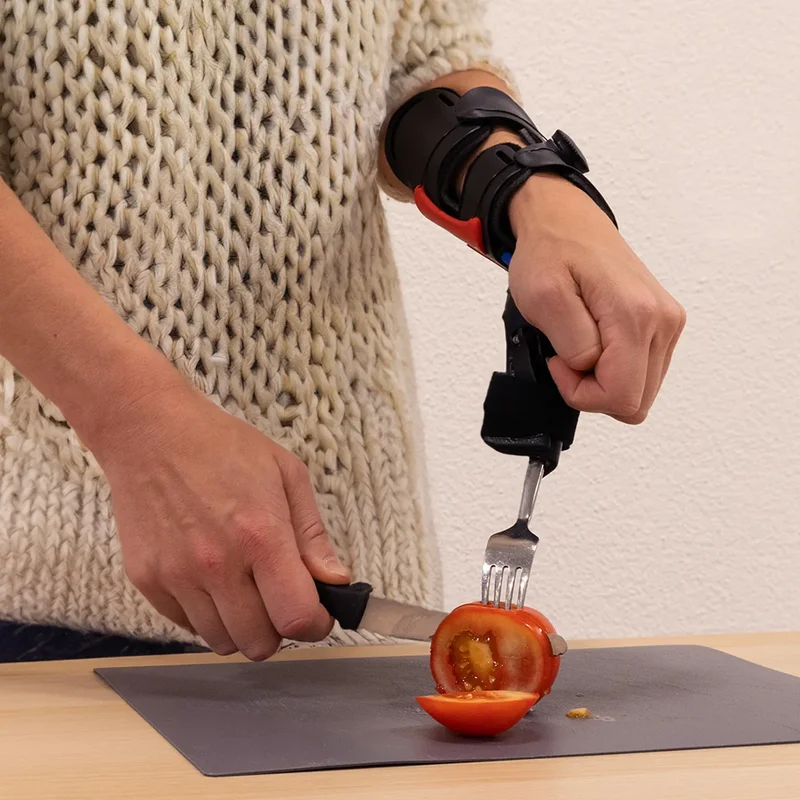 macu4 Clic STD Modul beim Schneiden von Obst – sichere Handhabung und präzise Steuerung im Alltag